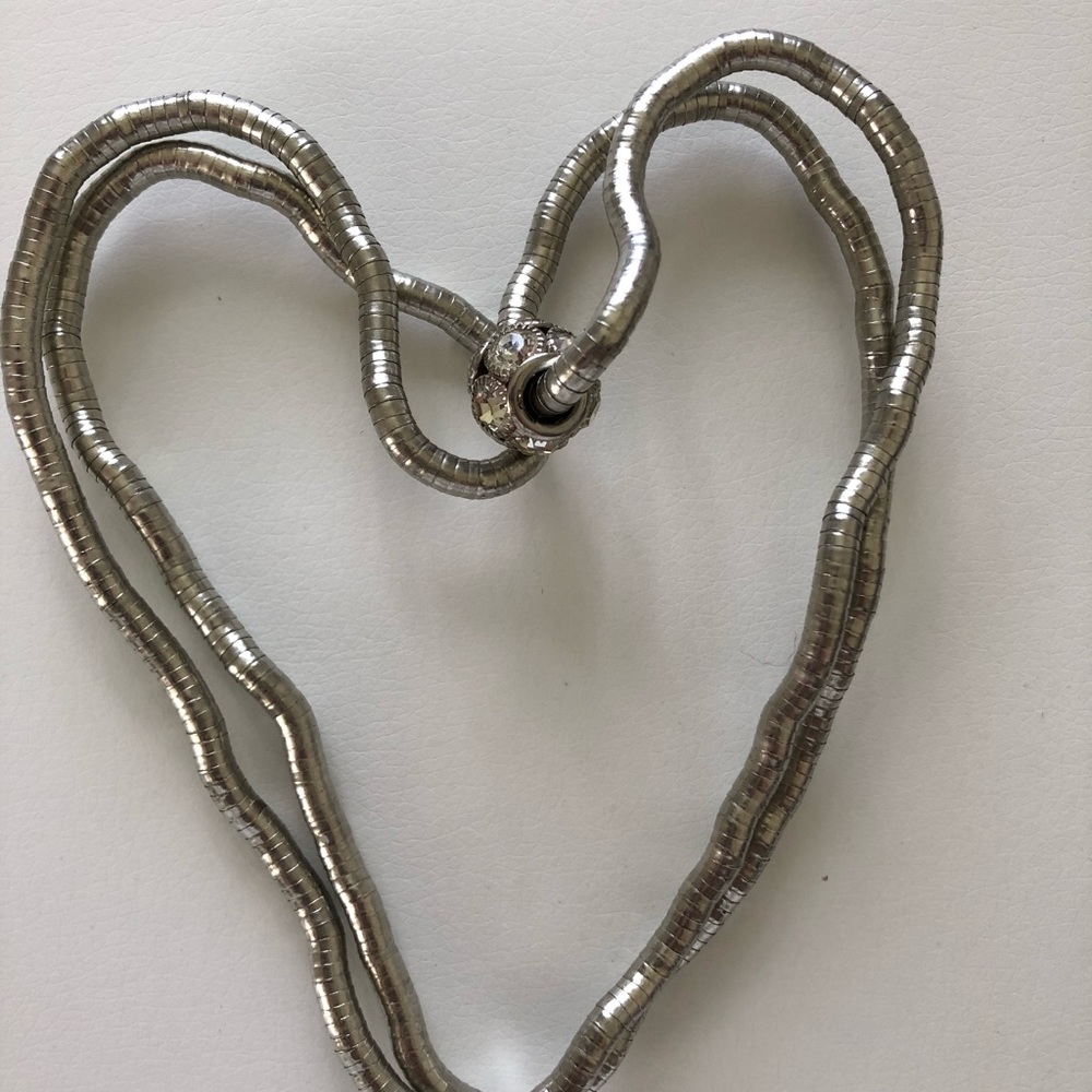 Flexible necklace